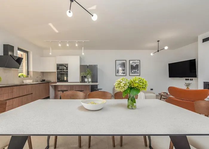 Lovely In *