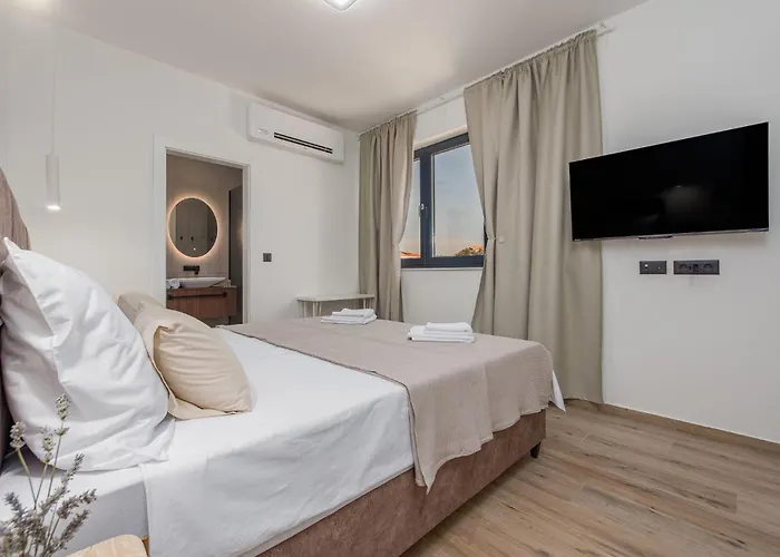 Vikendica Lovely In *