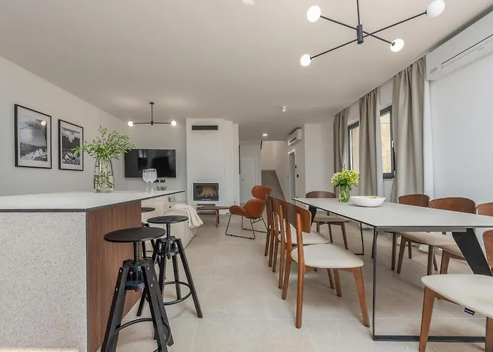 Lovely In Vikendica *